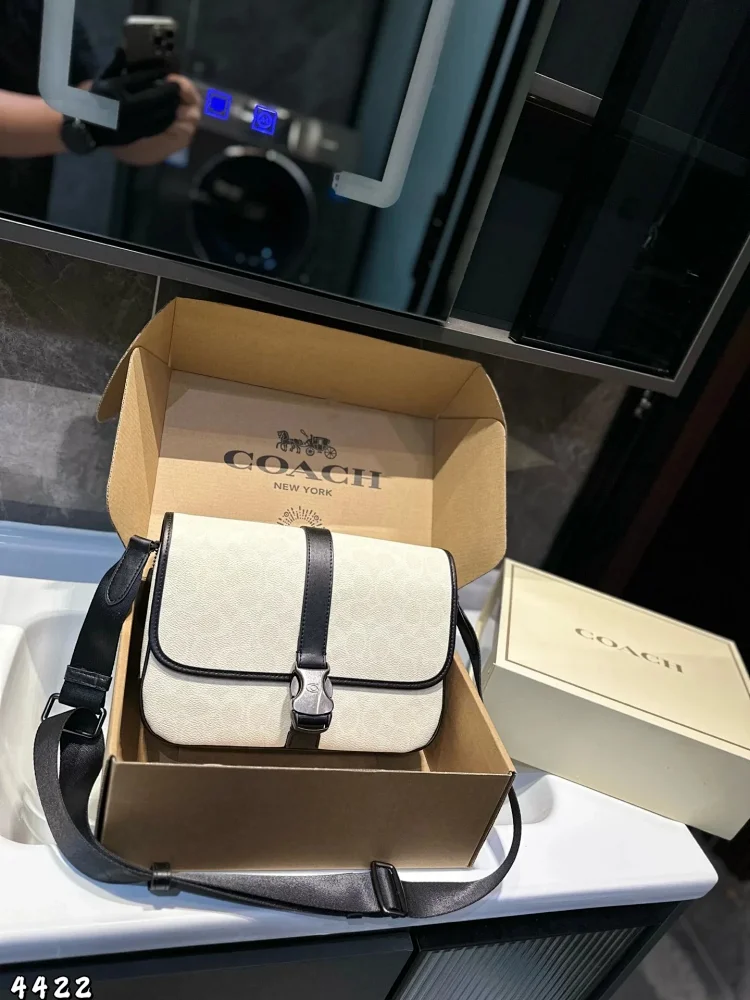 COACH bag high quali