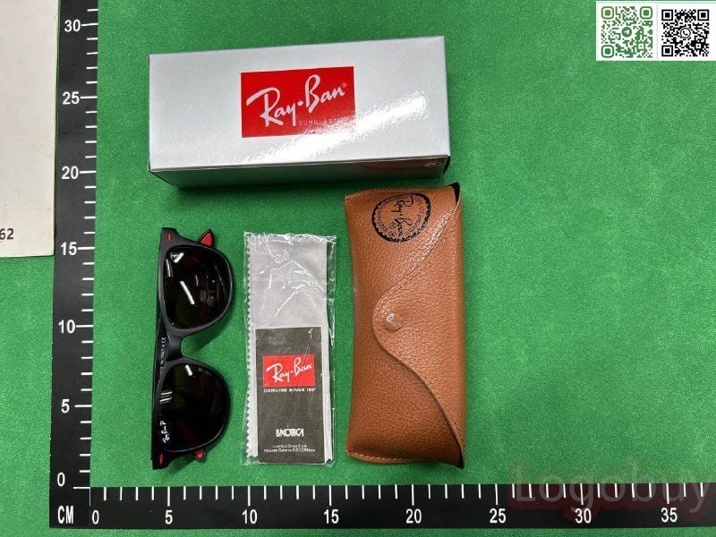 RAY BAN sunglasses