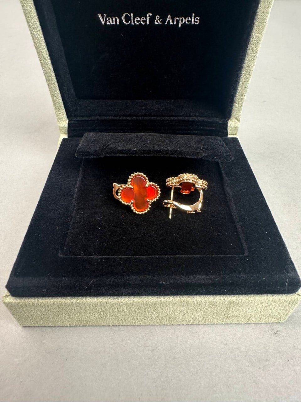 Van Cleef & Arpels earrings