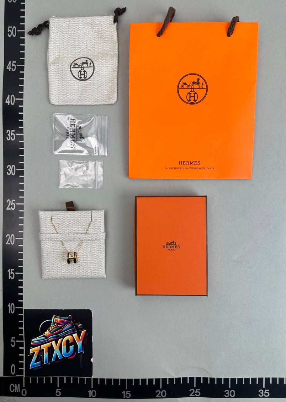  Hermès necklace