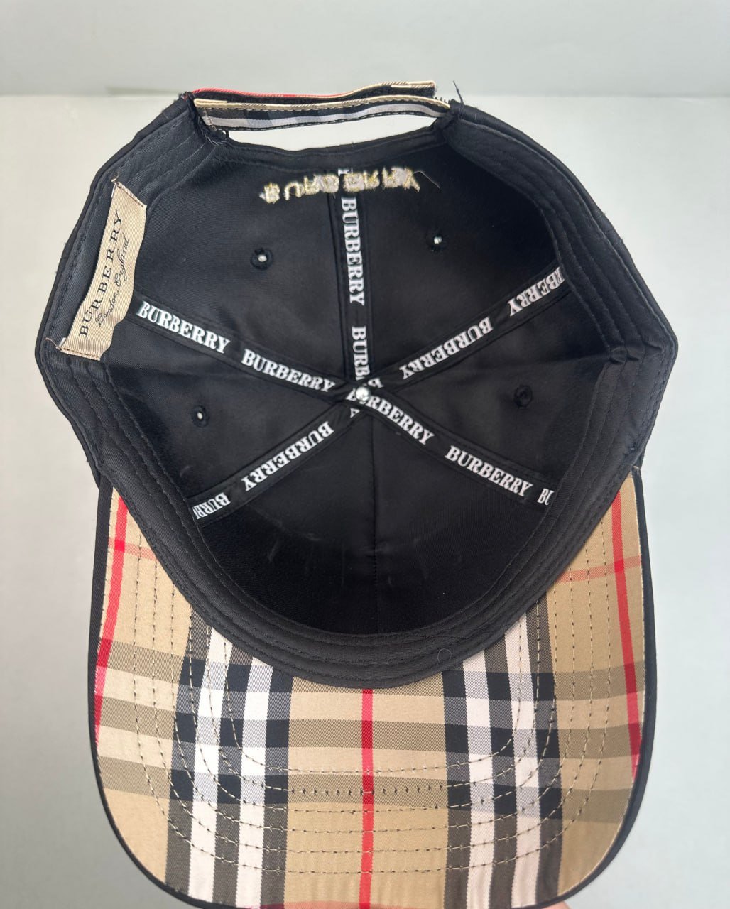  Burberry cap