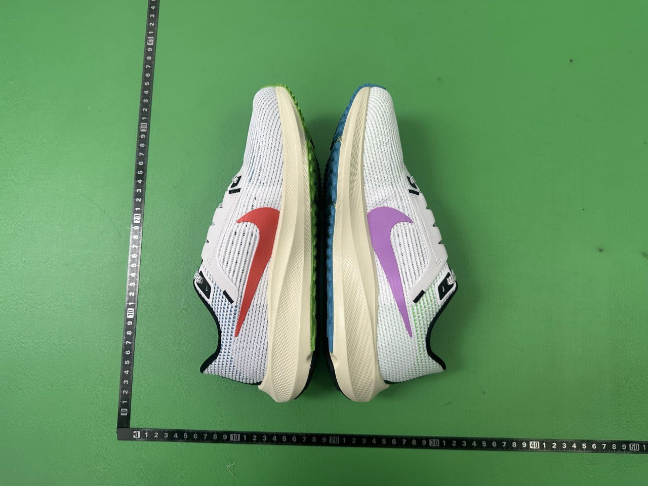 NIKE Air Zoom pegasus40