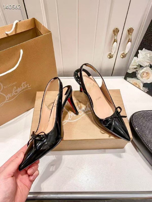  Louboutin Sandals Fendi Slippers 