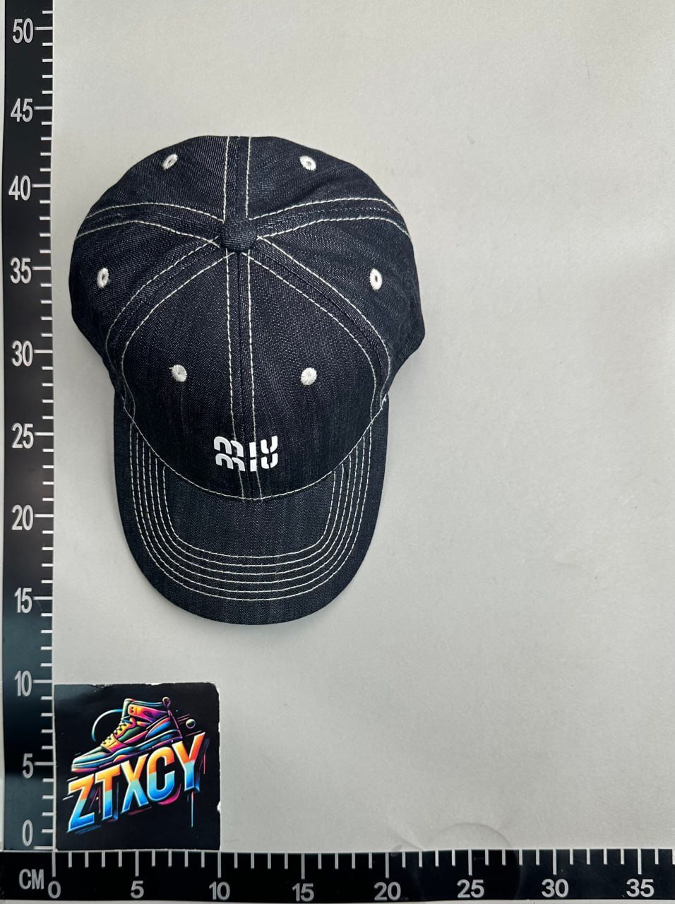 miumiu hat