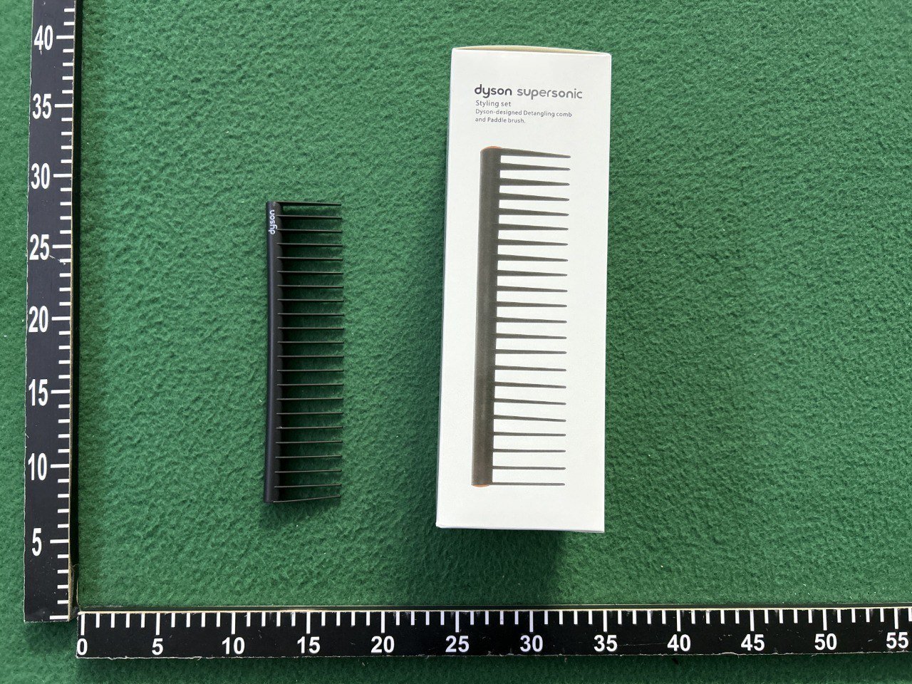 Dyson's same air cushion comb anti-static massage comb