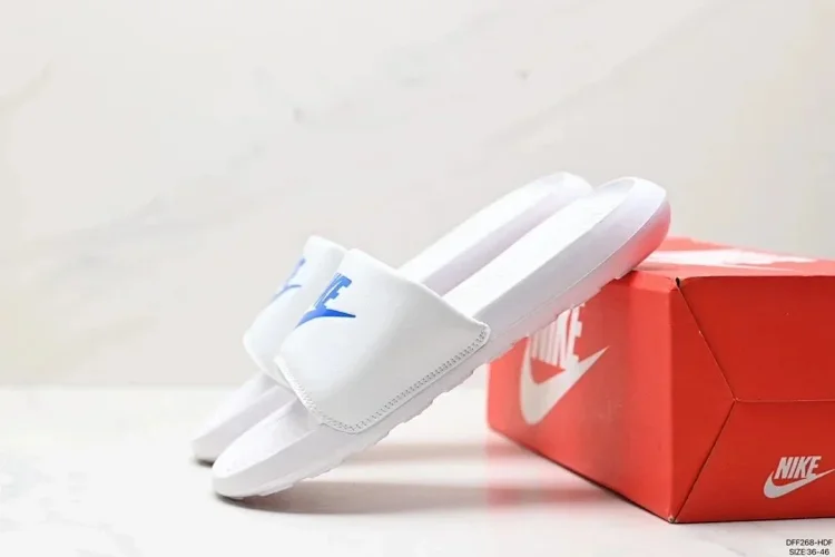 Nike slippers