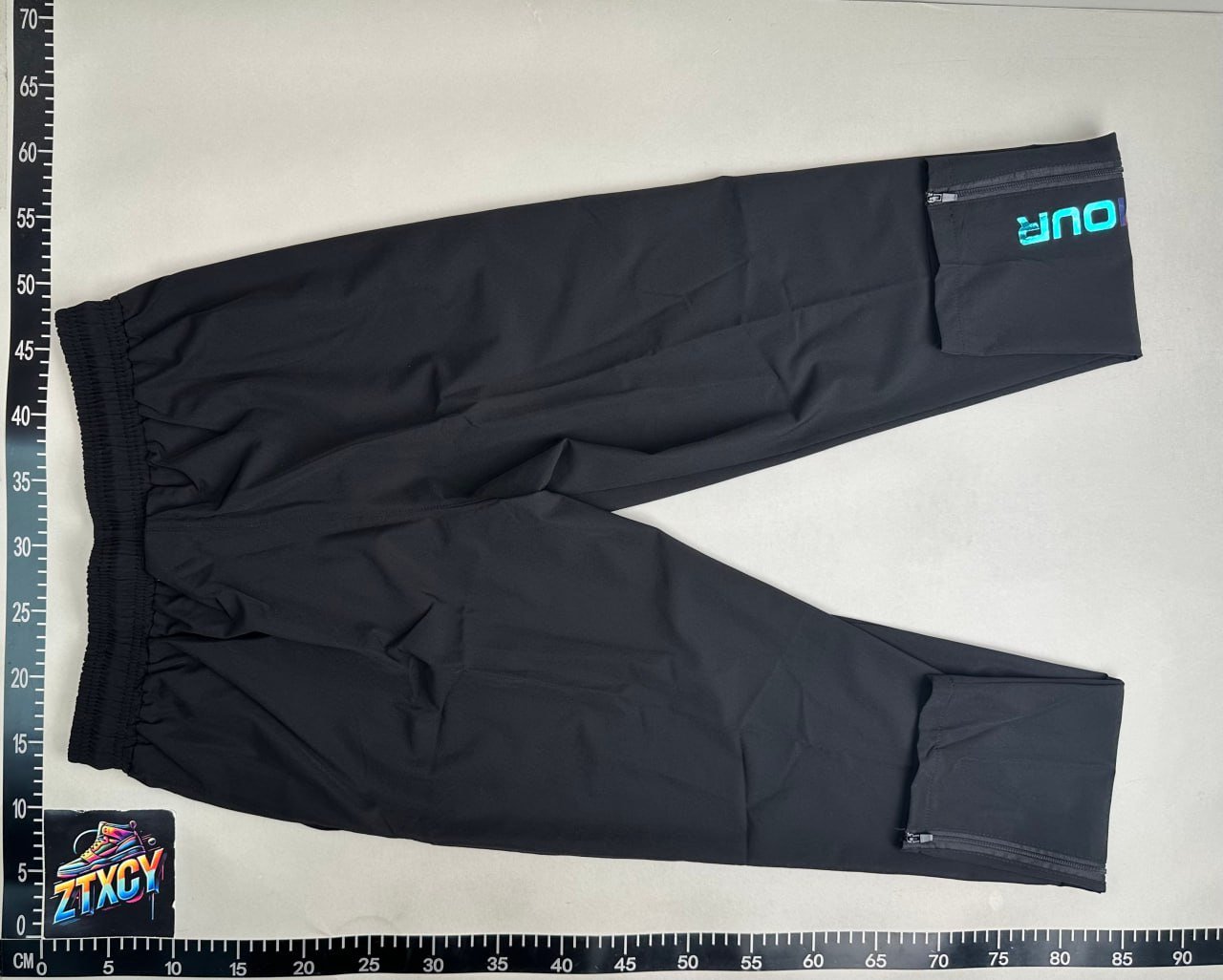  Under Armour pants
