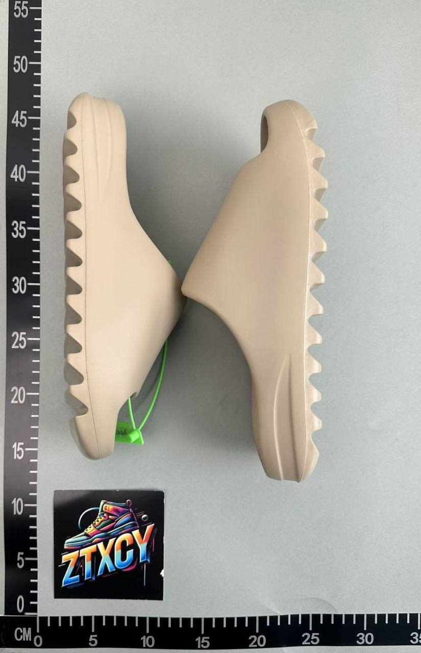 Yeezy Slide