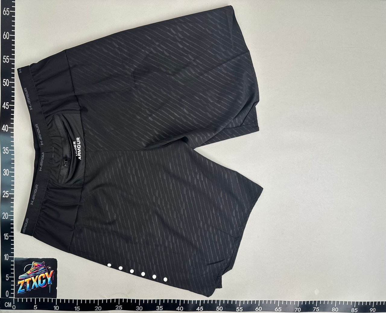  Under Armour shorts