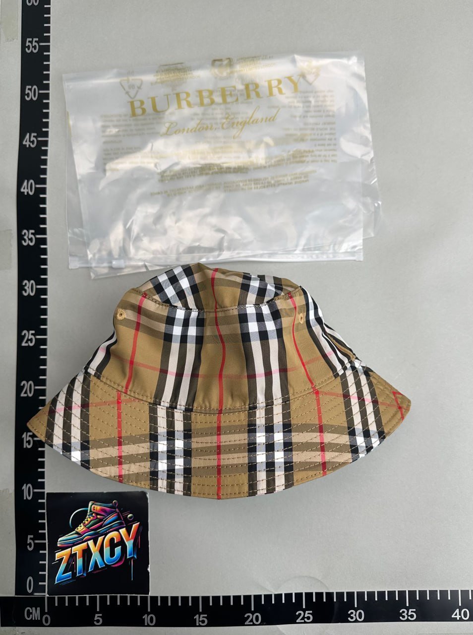 Burberry hat
