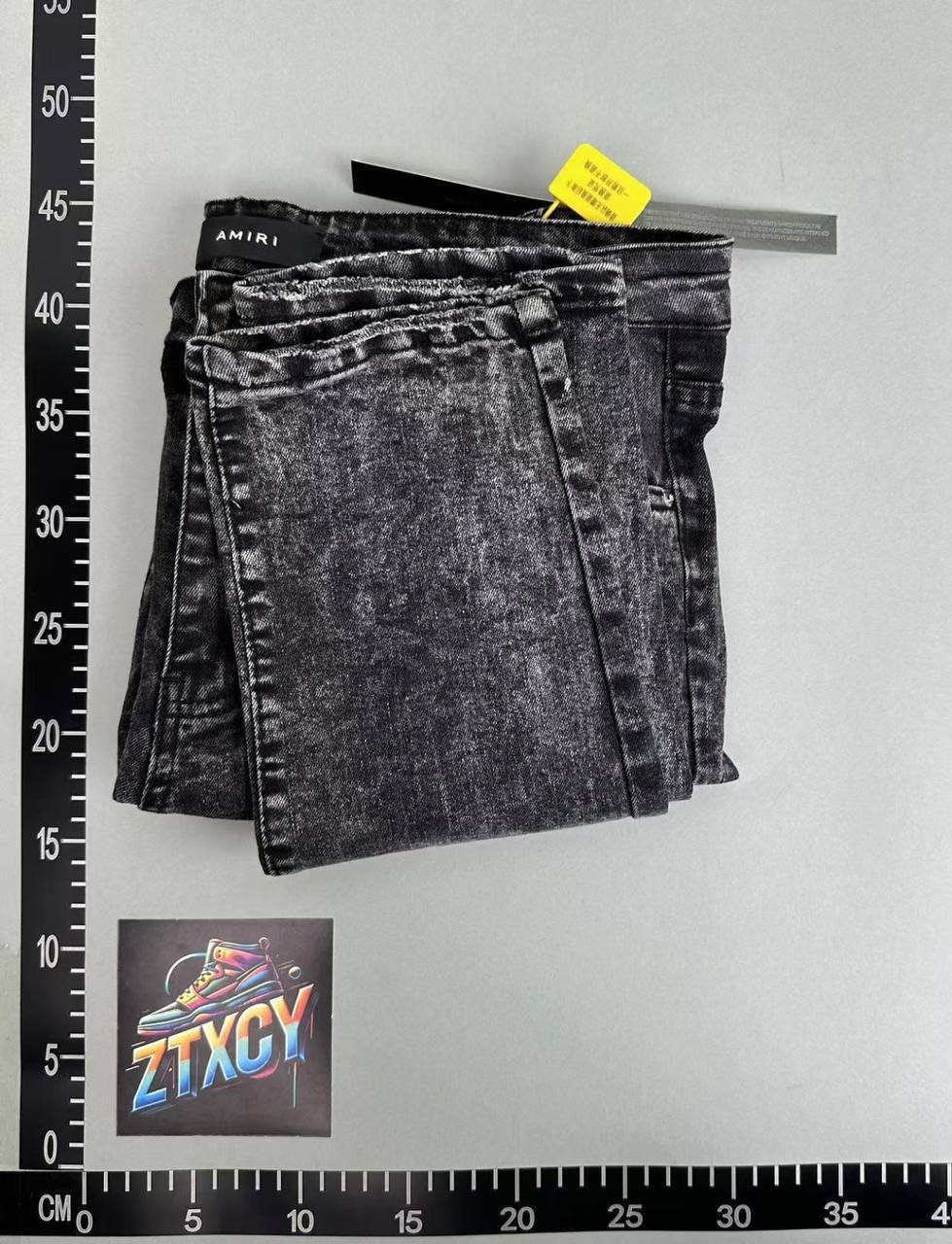 Amiri Jeans
