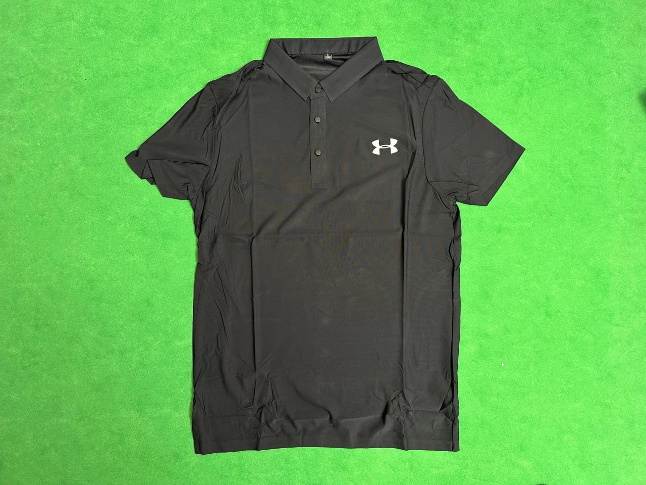 Nike Under Armor short T-shirt