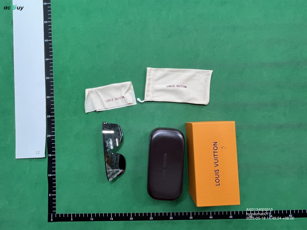 Artículo:LV sunglasses