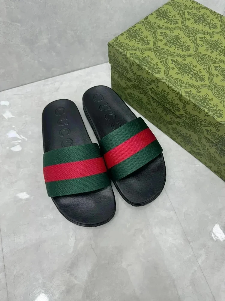 GUCCI slippers