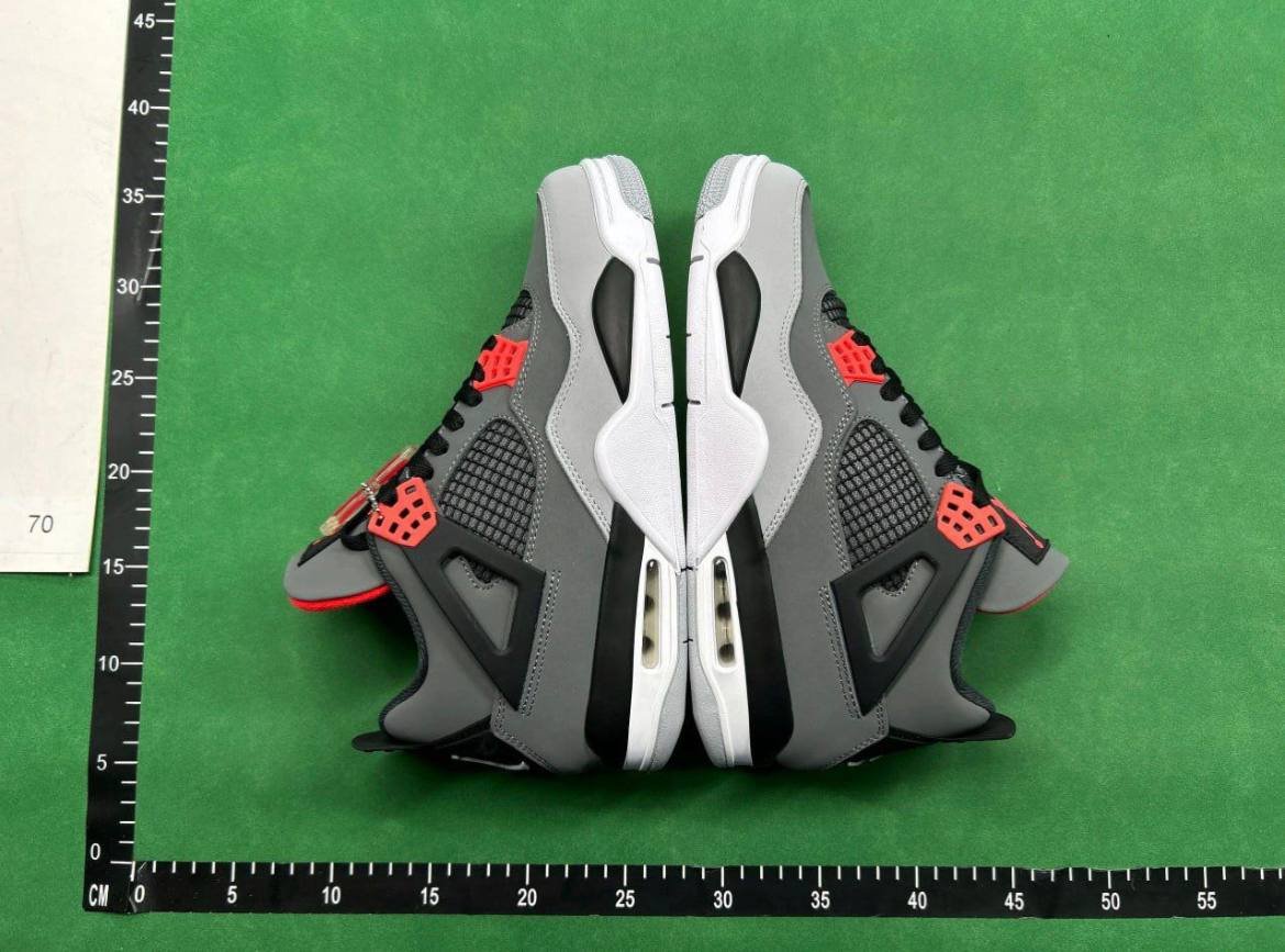  Trapstar jordan 4  (40 colors)