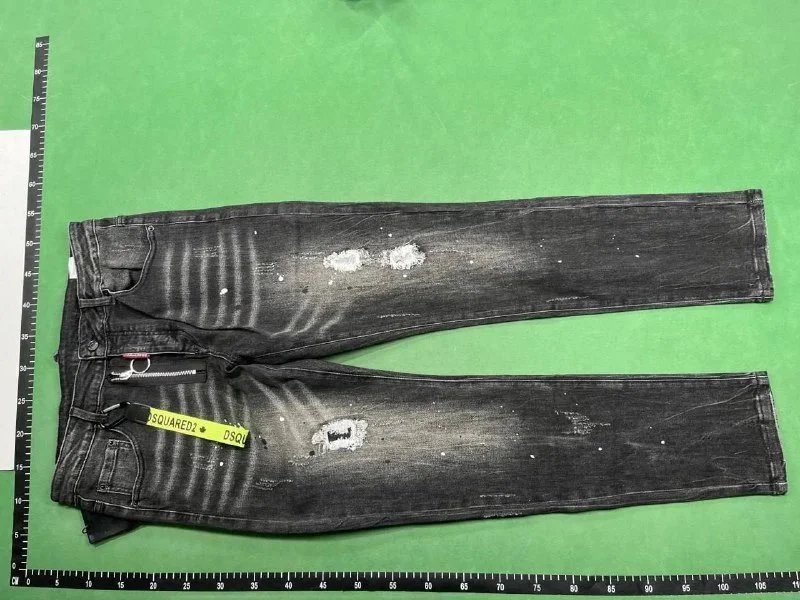 DSQUARED2 Jeans（28+ Styles）