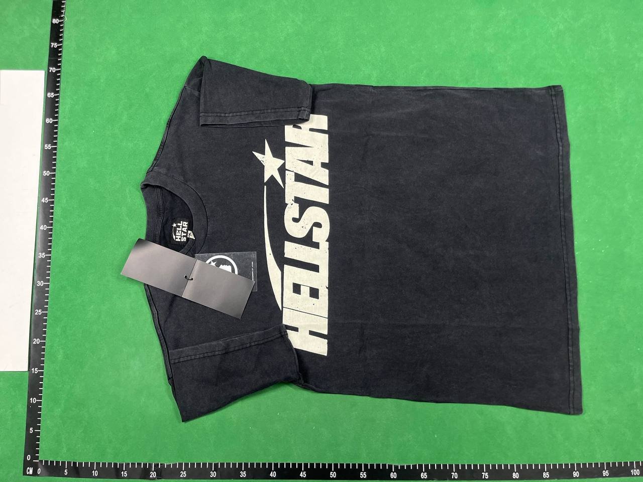 hellstar  T-shiet