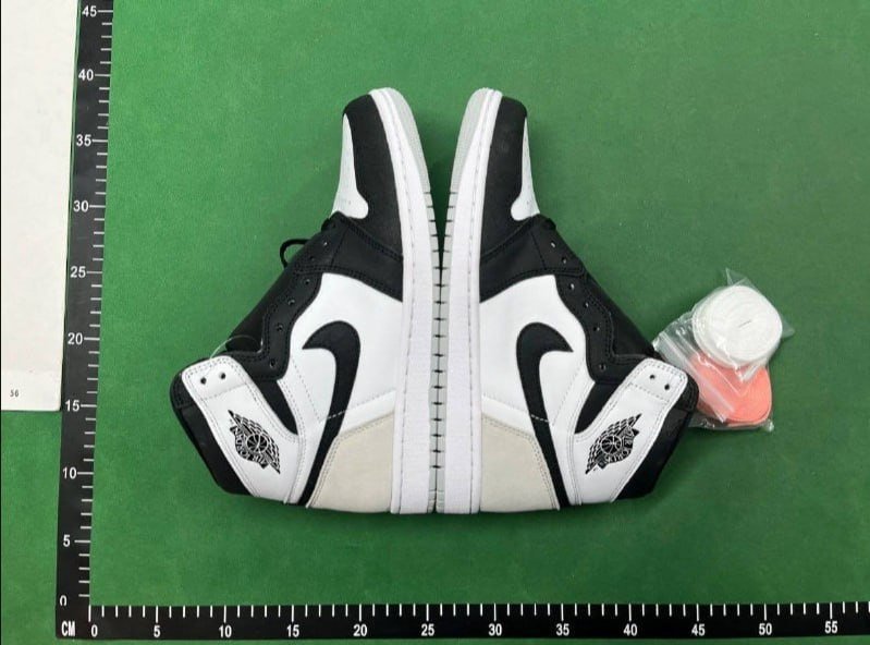 Air Jordan 1 high  (40 CP)