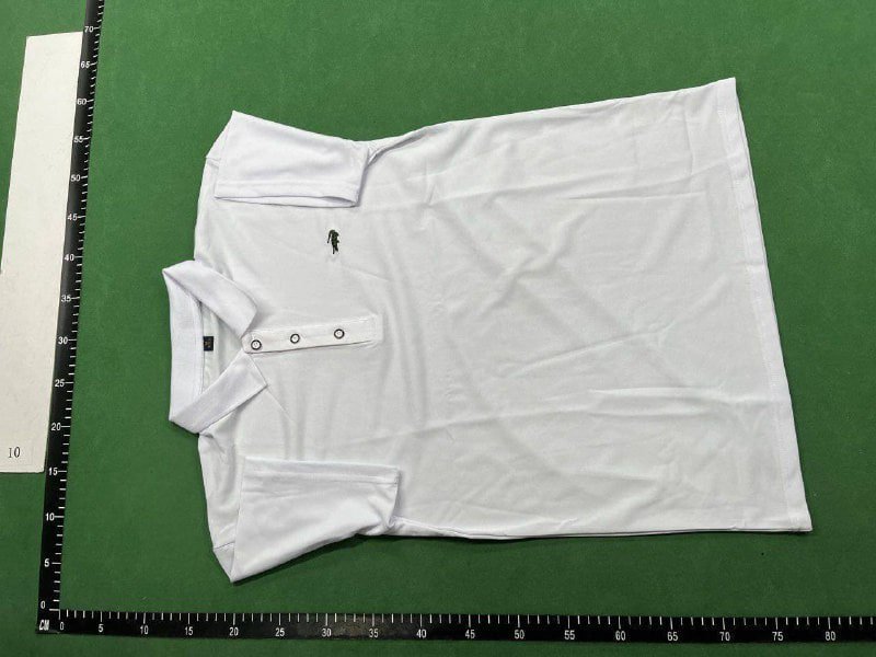 Lacoste T-shirt   (40 CP)