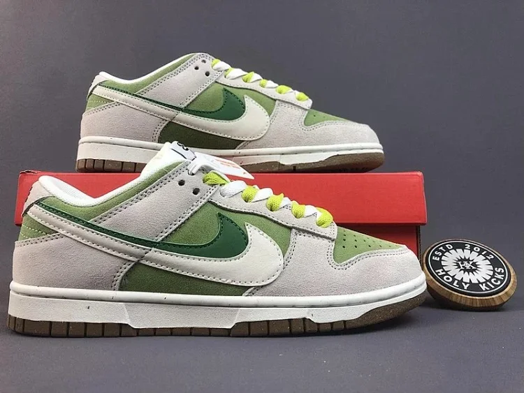 NIKE SB DUNK Low