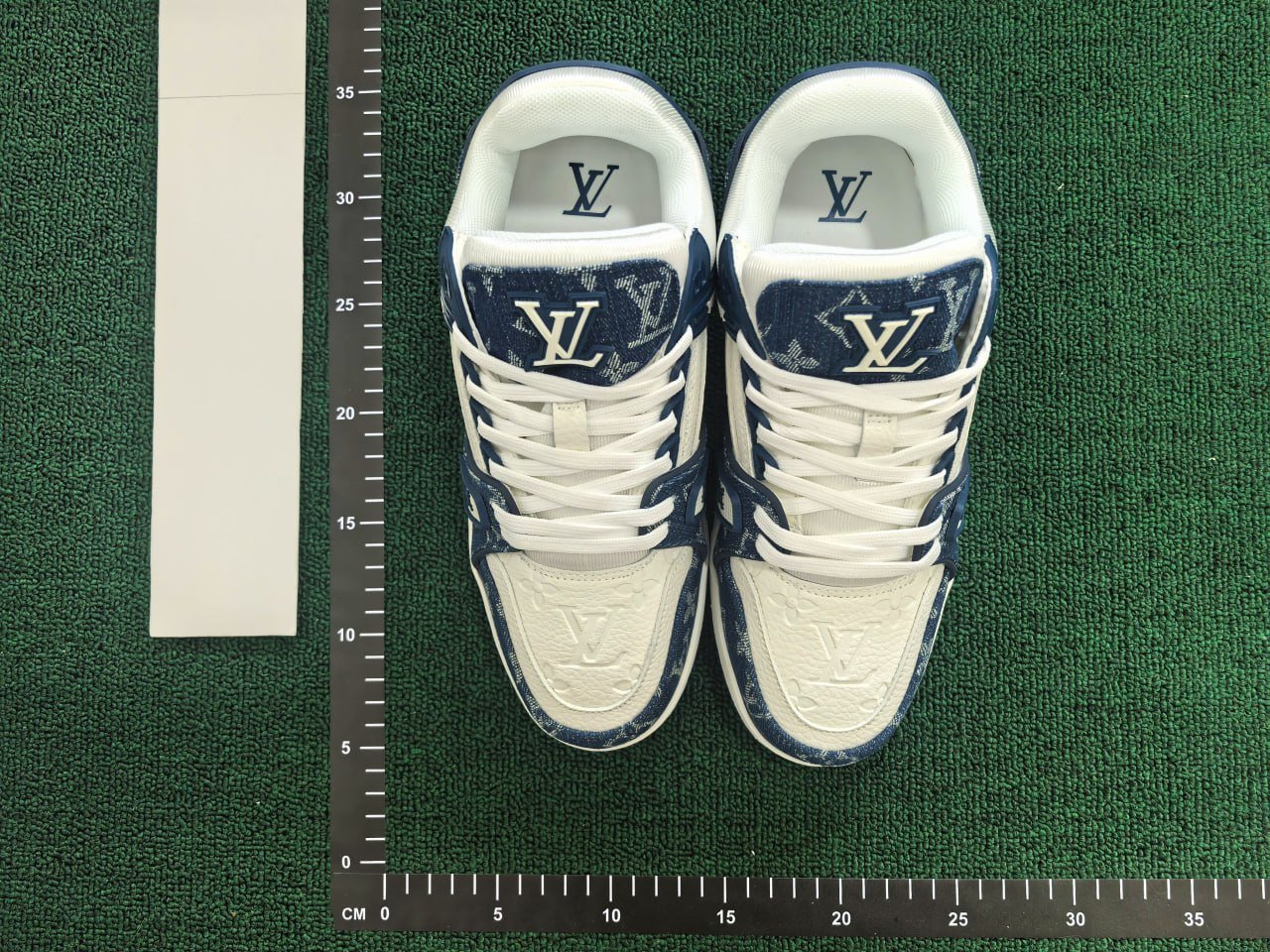 Louis Vuitton Trainer Sneaker Low