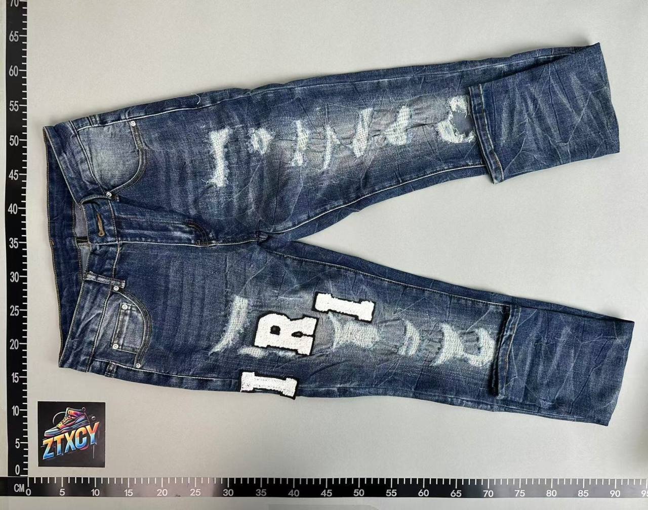 Amiri Jeans