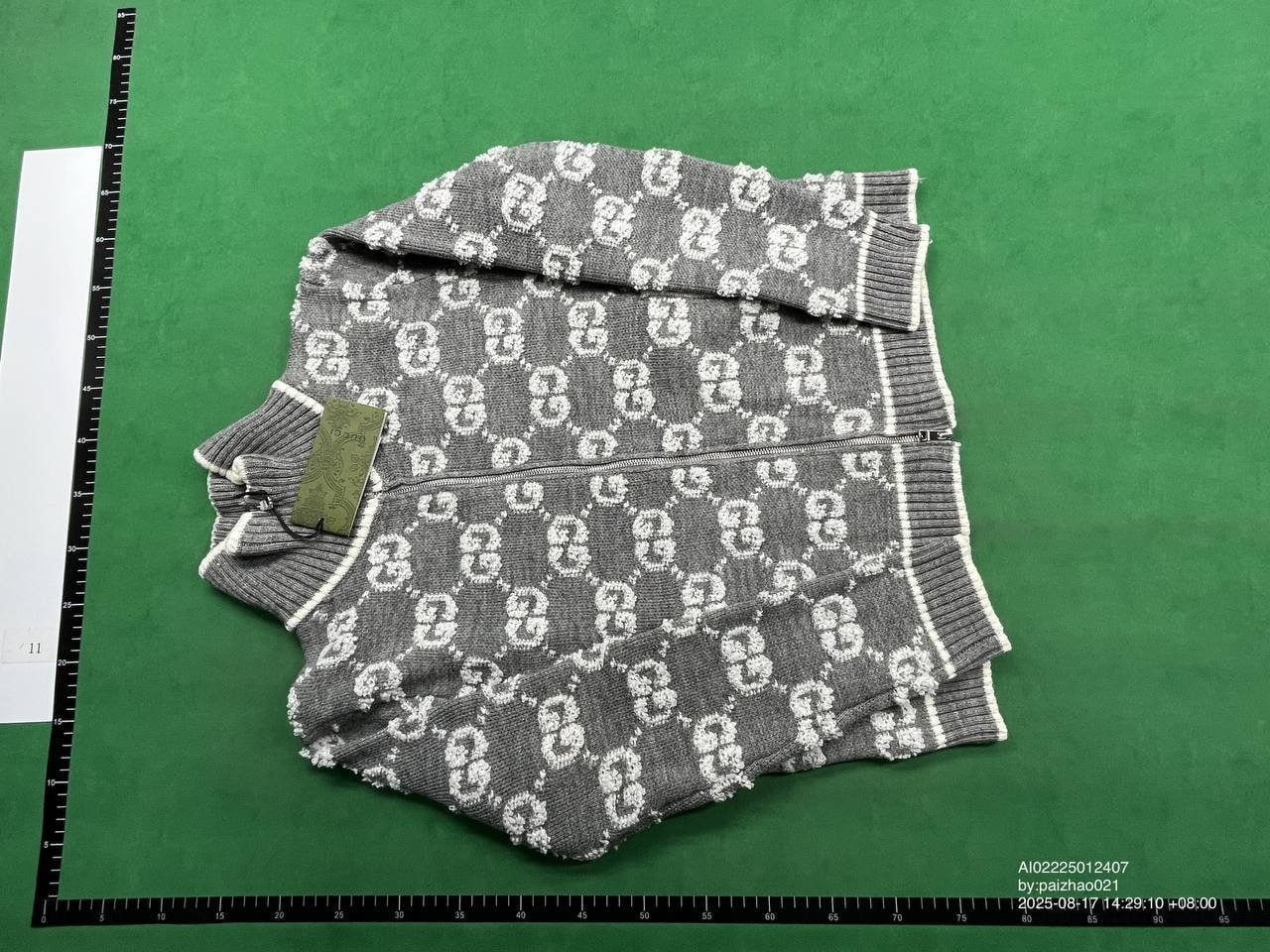 Gucci knitted sweater/hoodie&down jacket&down vest&coat