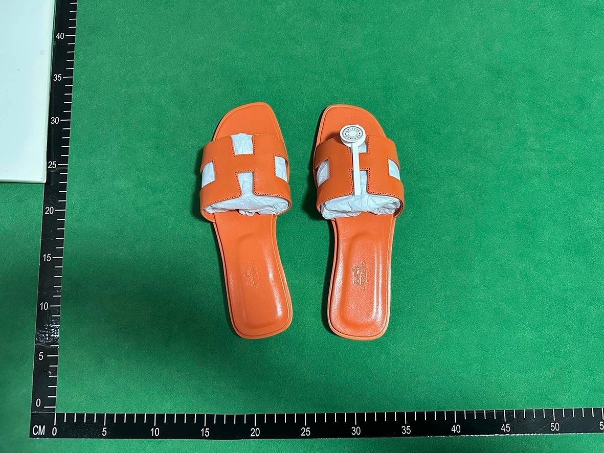 Hermes slippers( 39 + styles)