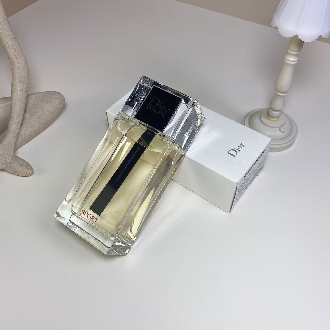 Dior  Parfume