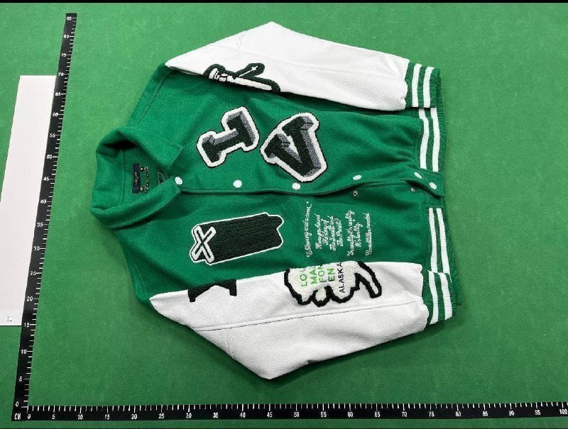 V Louis Vuitton Jacket (30 styles)