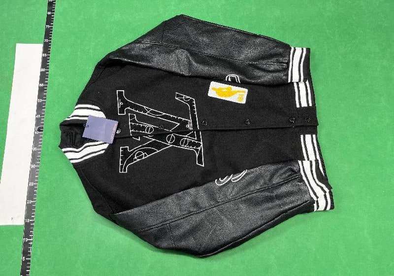 V Louis Vuitton Jacket (30 styles)