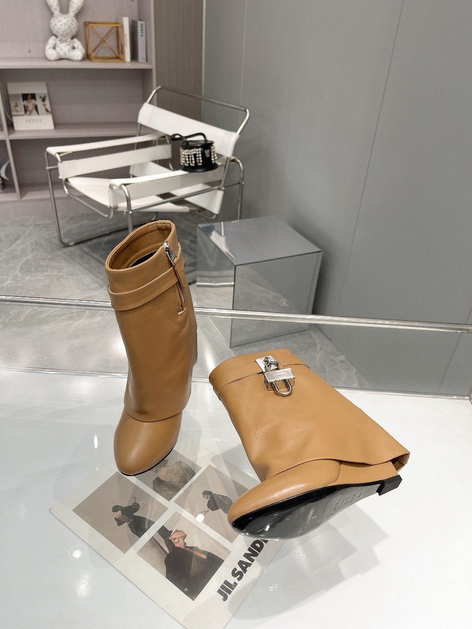 Shark Lo New Leather Ankle Boots