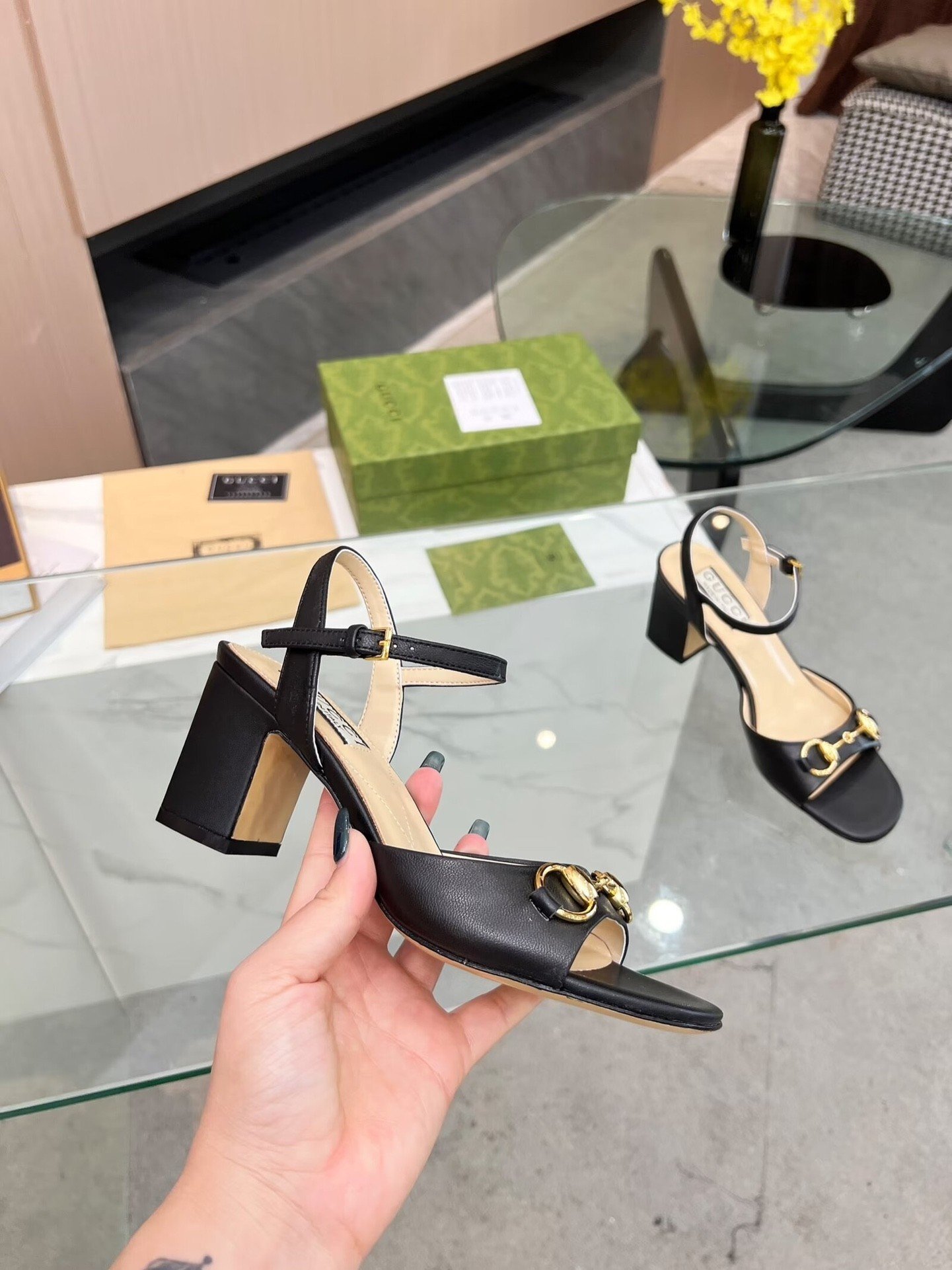 New GUCCI high-heeled sandals