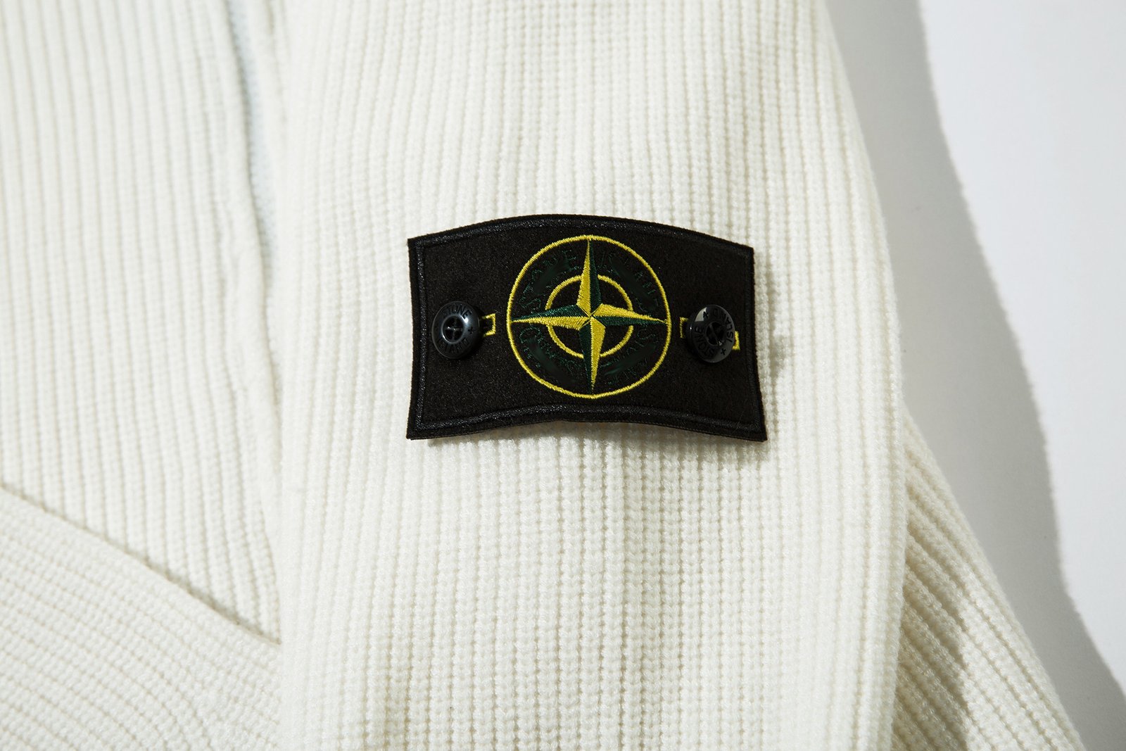 European and American STONE Stone Island Basic Style Compass Vest Zipper Crew Neck Pullover Knit Sweater for Men and Women (iu)