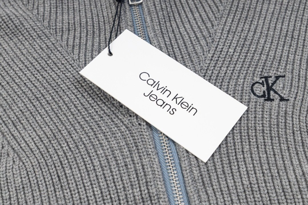 Unisex embroidered stand-up collar sweater, CK brand trendy loose-fitting spring and autumn couple knitted zip-up cardigan.