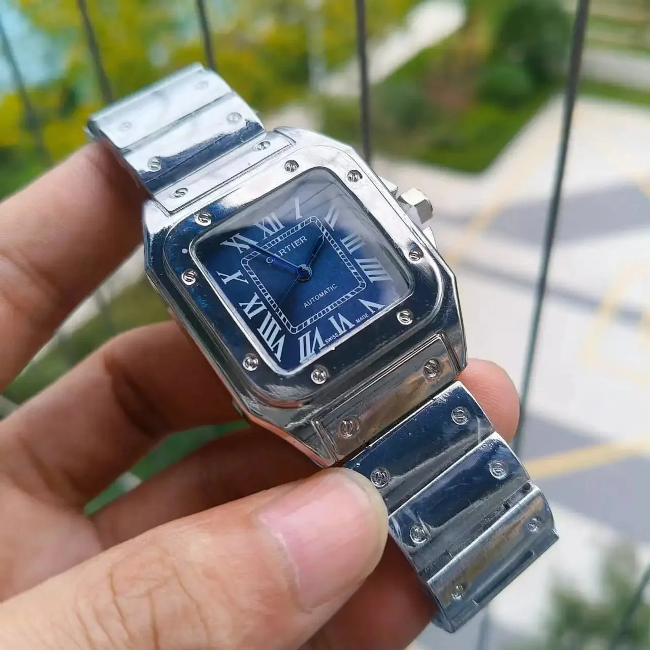 Mechanical  watch with steel ttrap