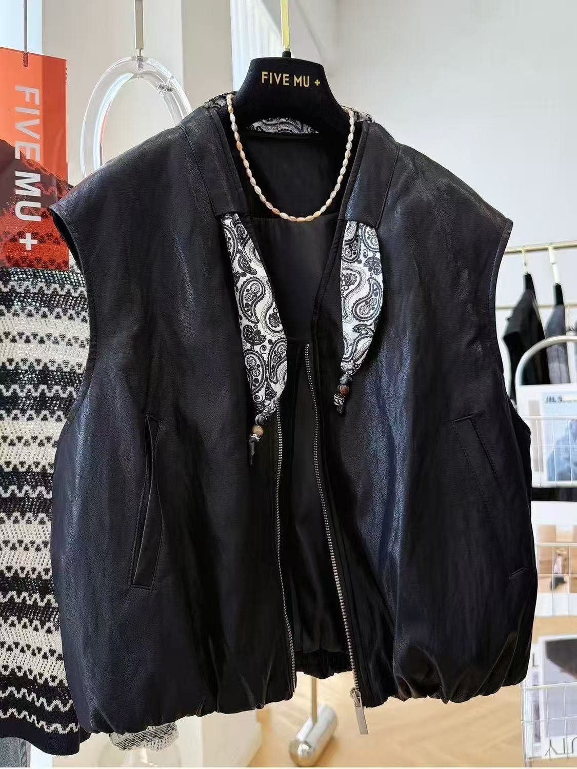 Fashionable leather vest sleeveless