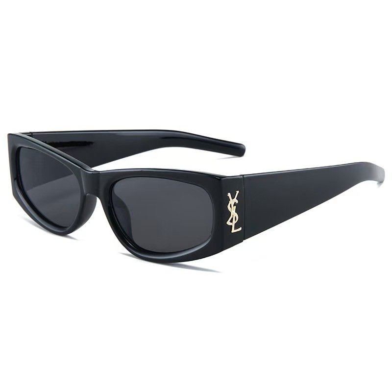 Oversized sunglasses