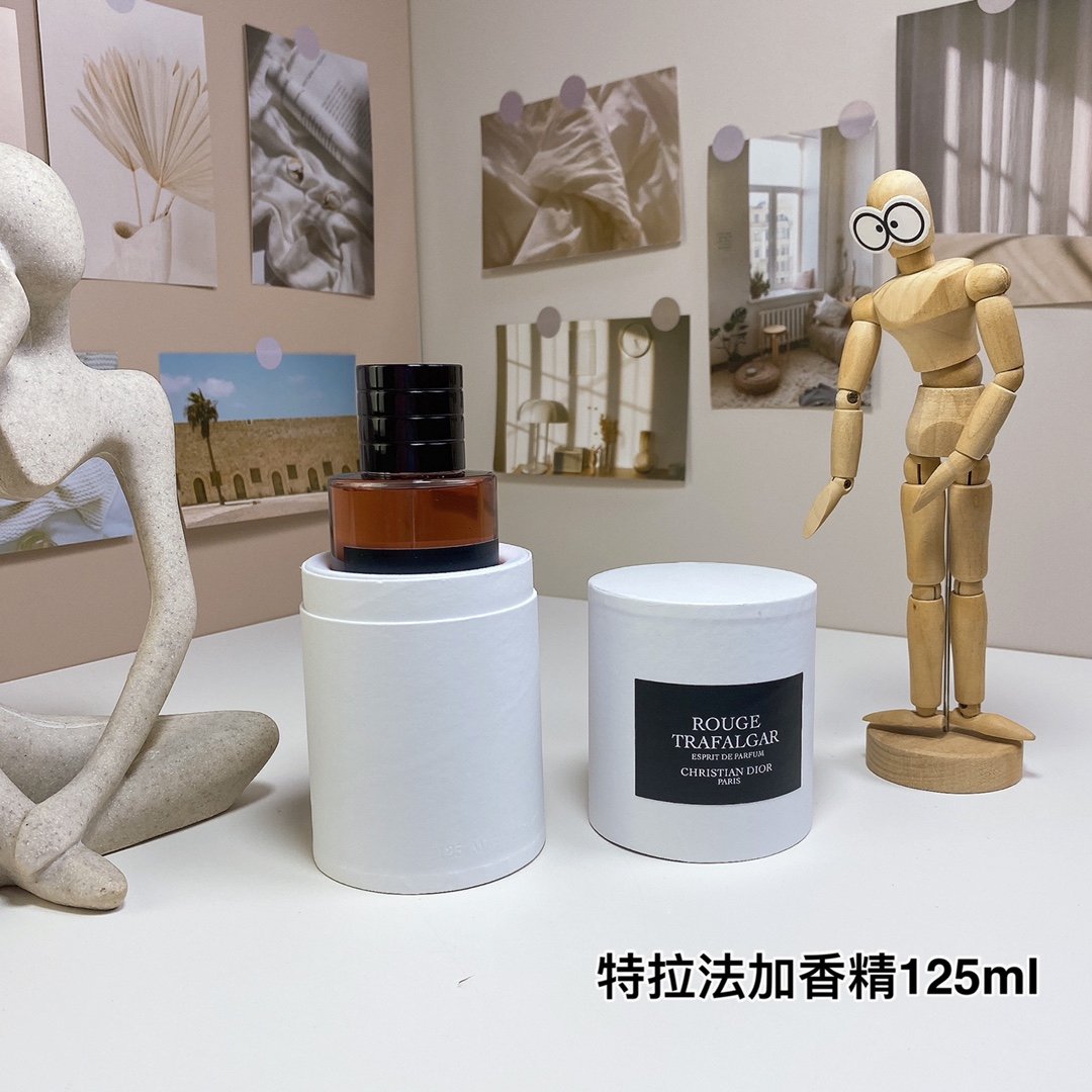 Dior Farragut Perfume