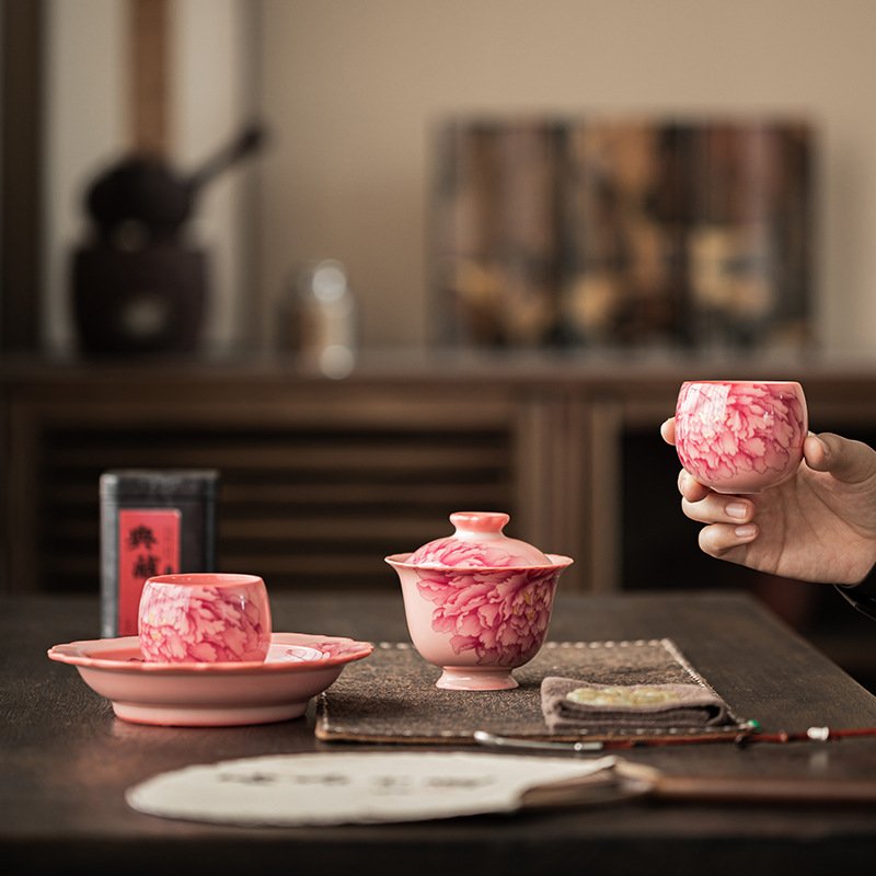 Lard-flavored jelly-like rimmed three-piece covered teacup, a ceramic tea bowl with lid, heat-resistant, hand-held teapot.
