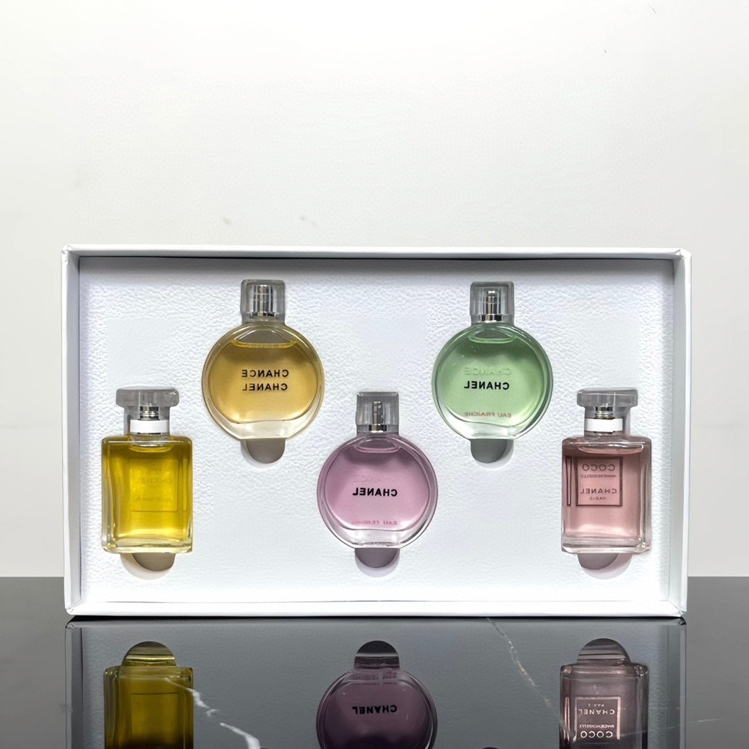 Chanel perfume sample set (5 pieces)
