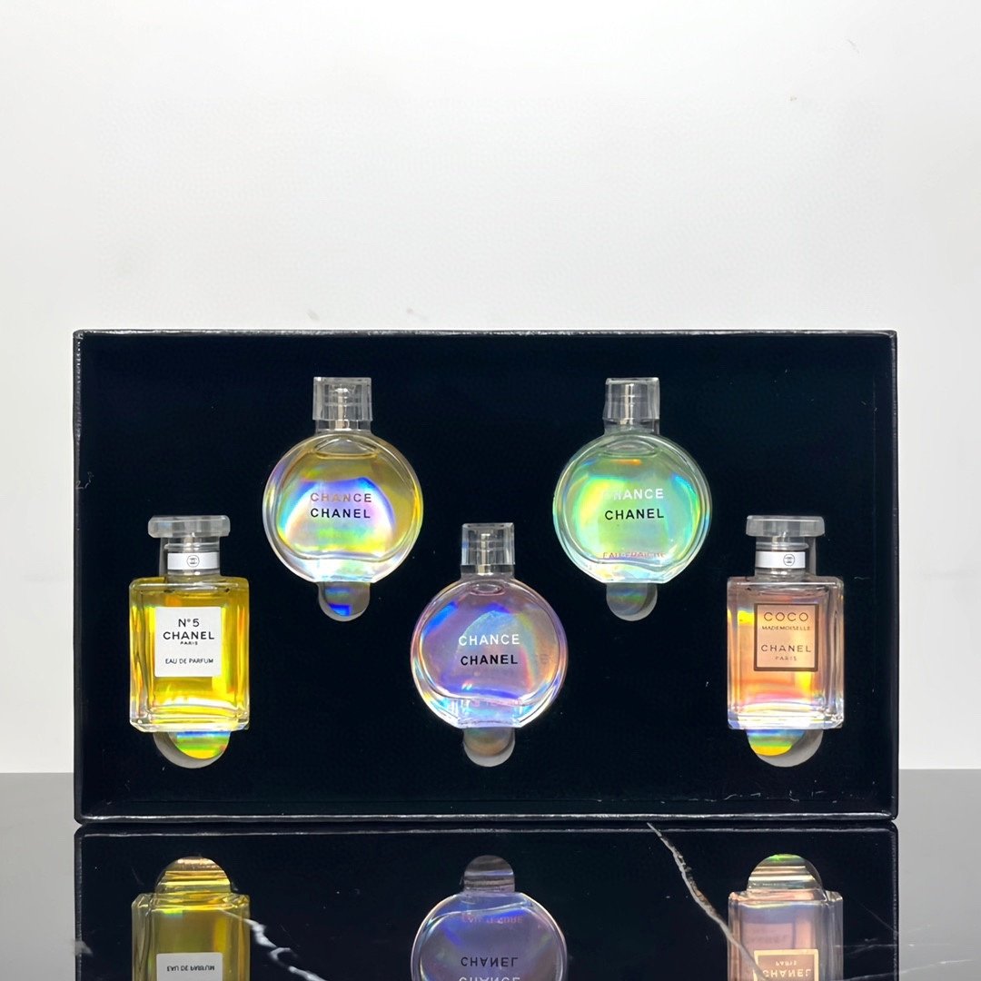 Chanel perfume sample set (5 pieces)