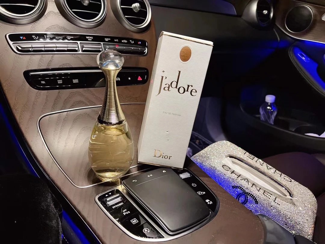 Chanel 1957 Eau de Parfum [39 styles]