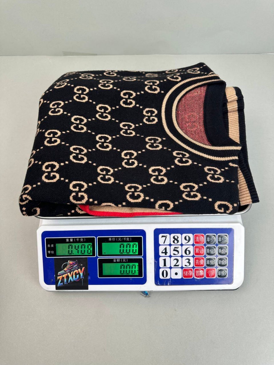  Gucci GG Supreme Sweaters [36 styles]