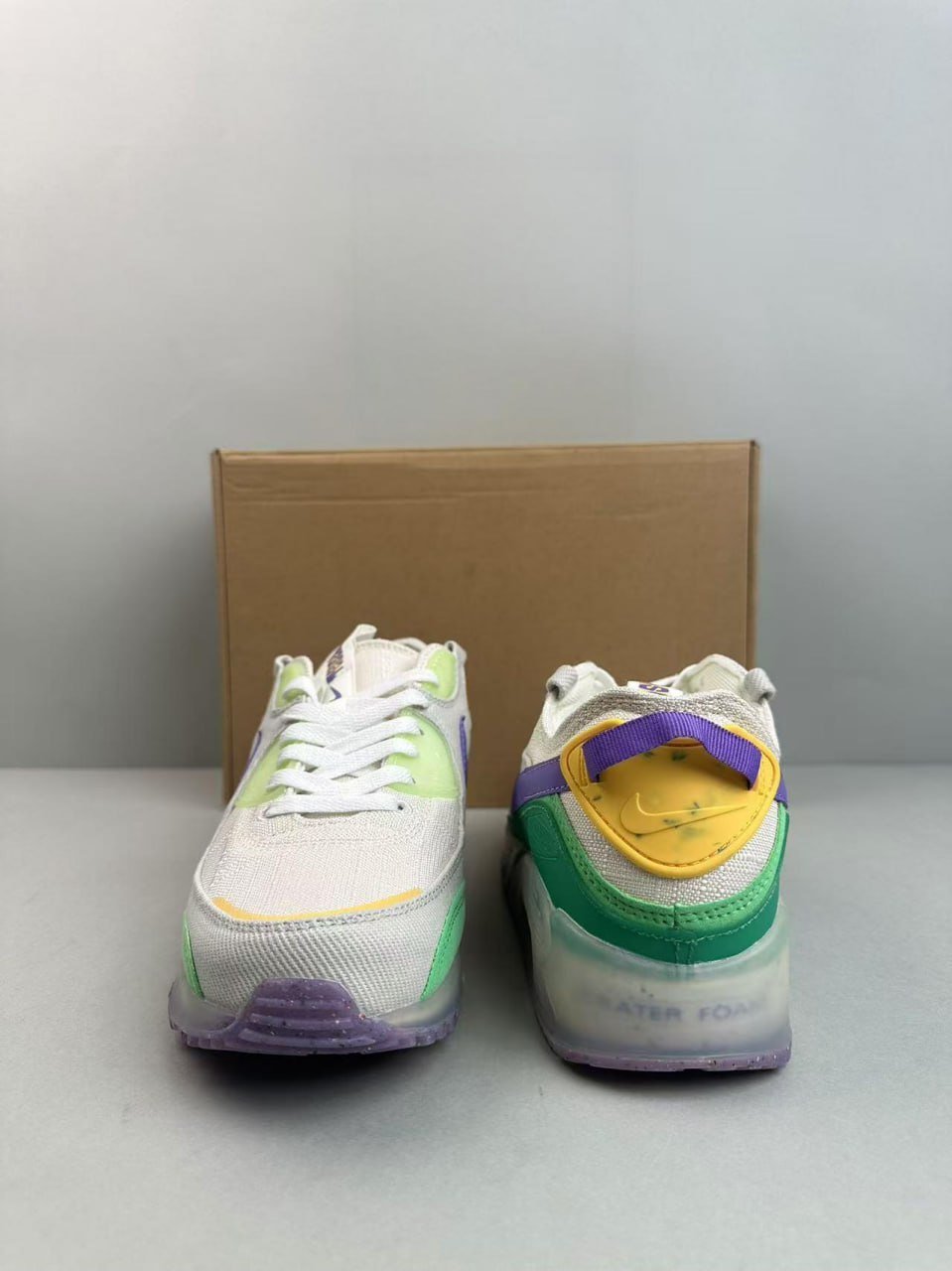 Nike Air Max 90 Sneakers [21 styles]