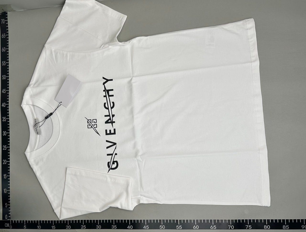 Givenchy 4G Logo T-Shirt [2 styles]
