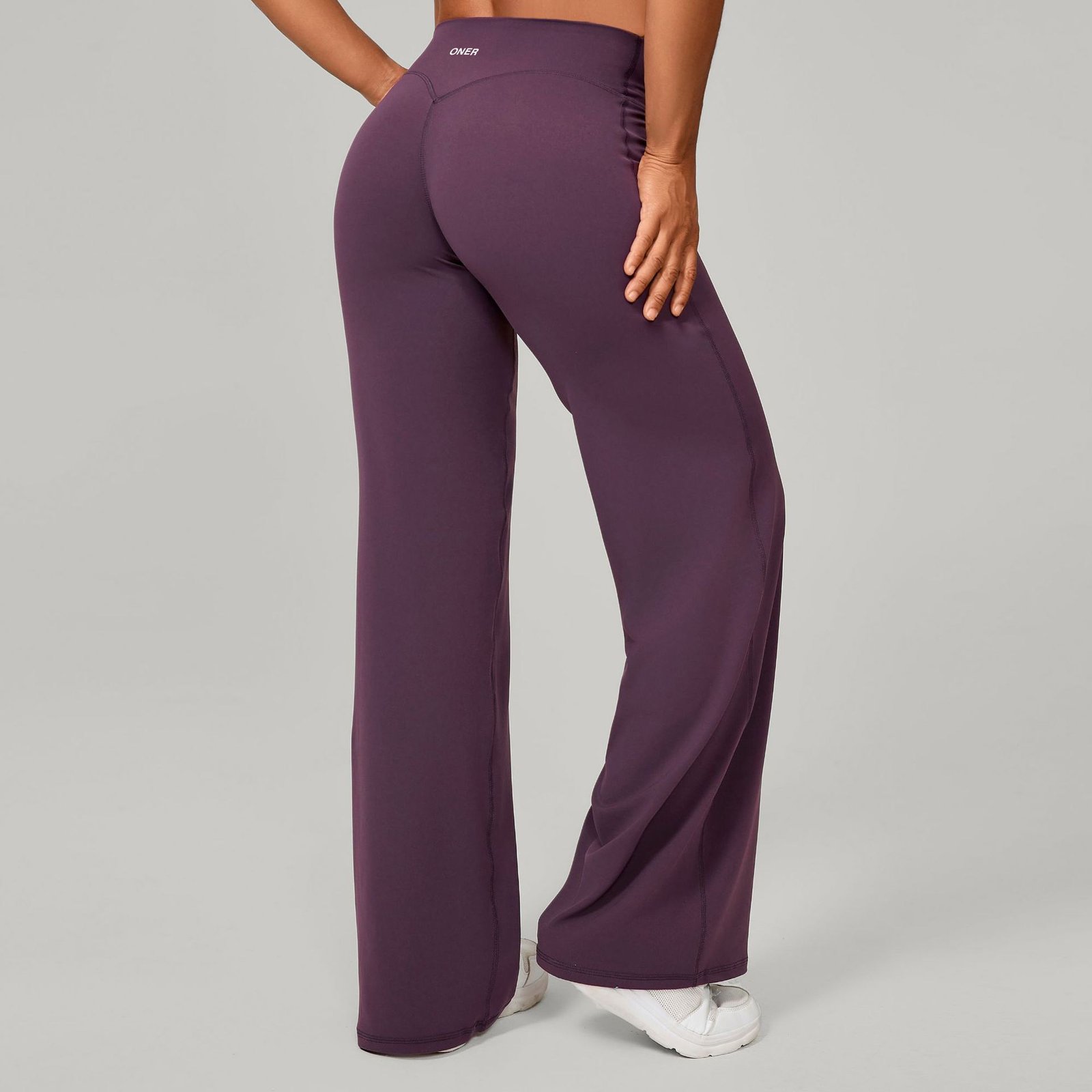 Alo Yoga High-Waisted Straight-Leg Pants