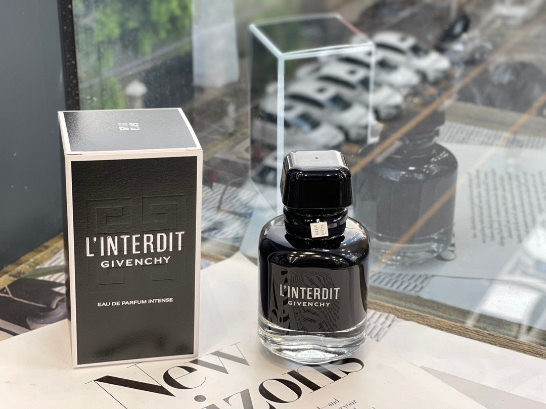 Givenchy L'Interdit perfume