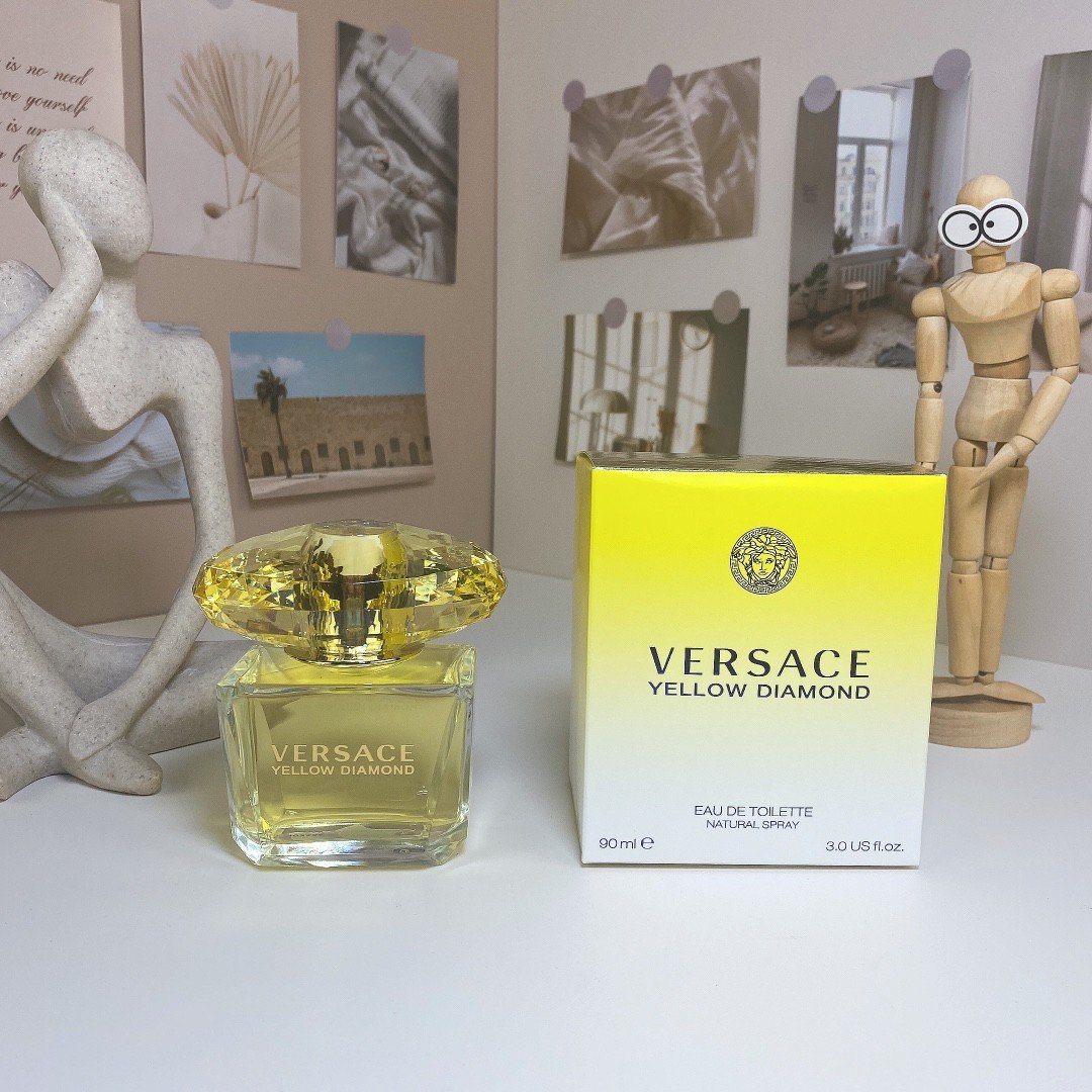VERSACE  perfume