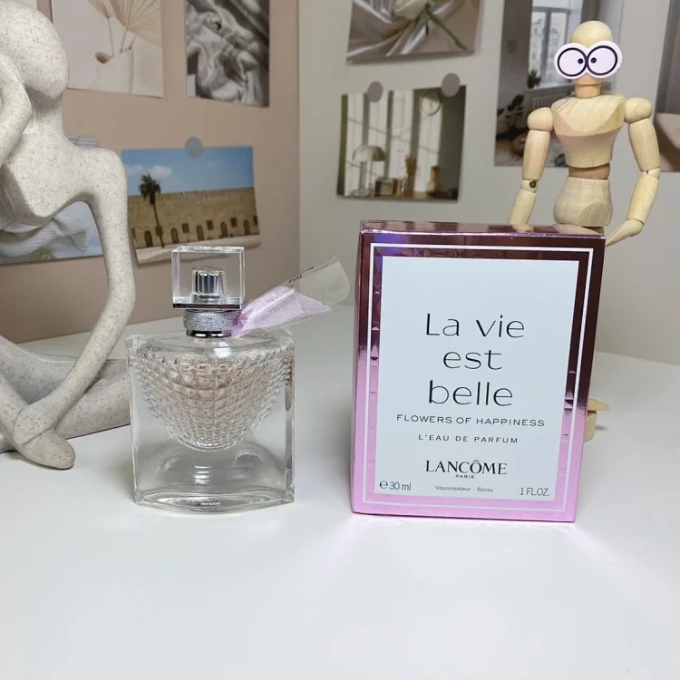 Lancôme La Vie Est Belle perfume